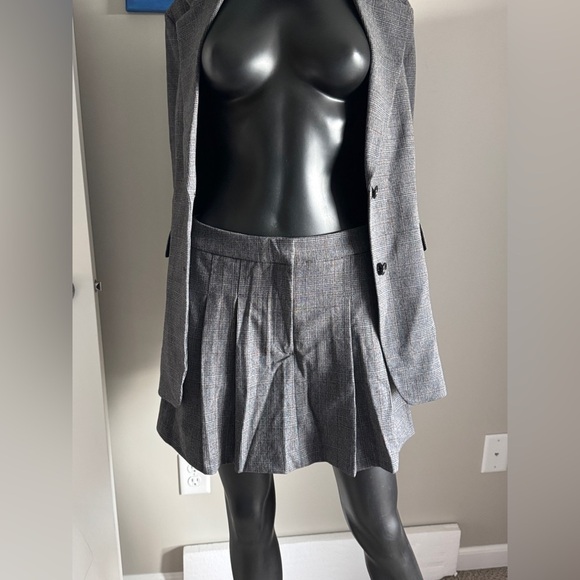 H&M Charcoal Checkered Blazer and Skirt Set - Picture 4 of 13